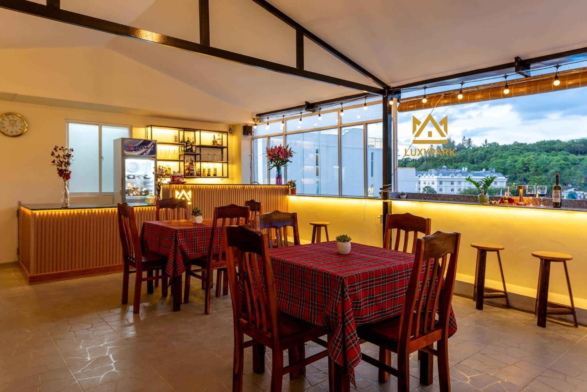 Luxy Park Hotel - Phu Quoc Centre Exterior foto